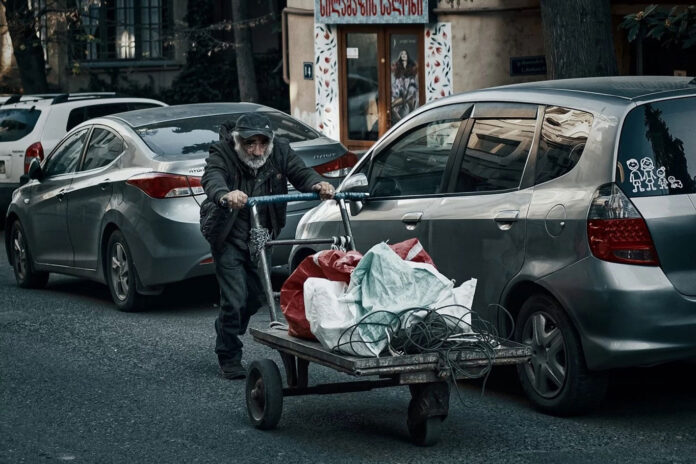 BM, küresel işsizliğin yüzde 4,9'a düşeceğini öngörüyor