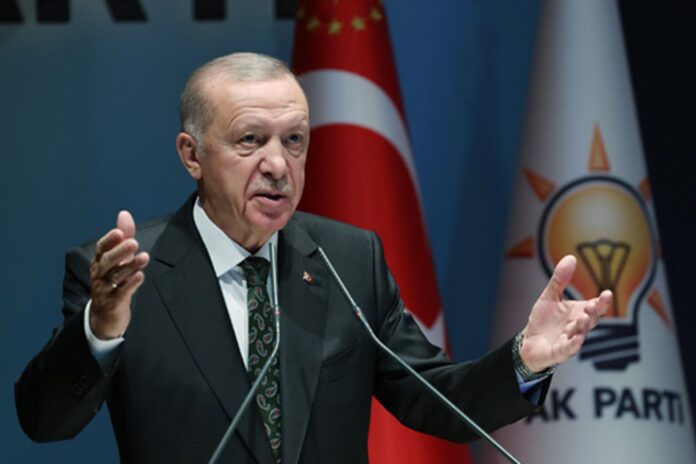 Cumhurbaşkanı Erdoğan: Milletin sınıfta bıraktığını biz de baş tacı edemeyiz